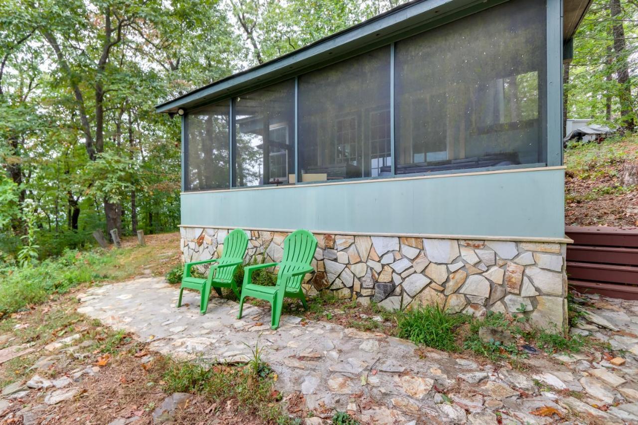 Mountaintop Ellijay Cabin With Private Hot Tub Exterior photo
