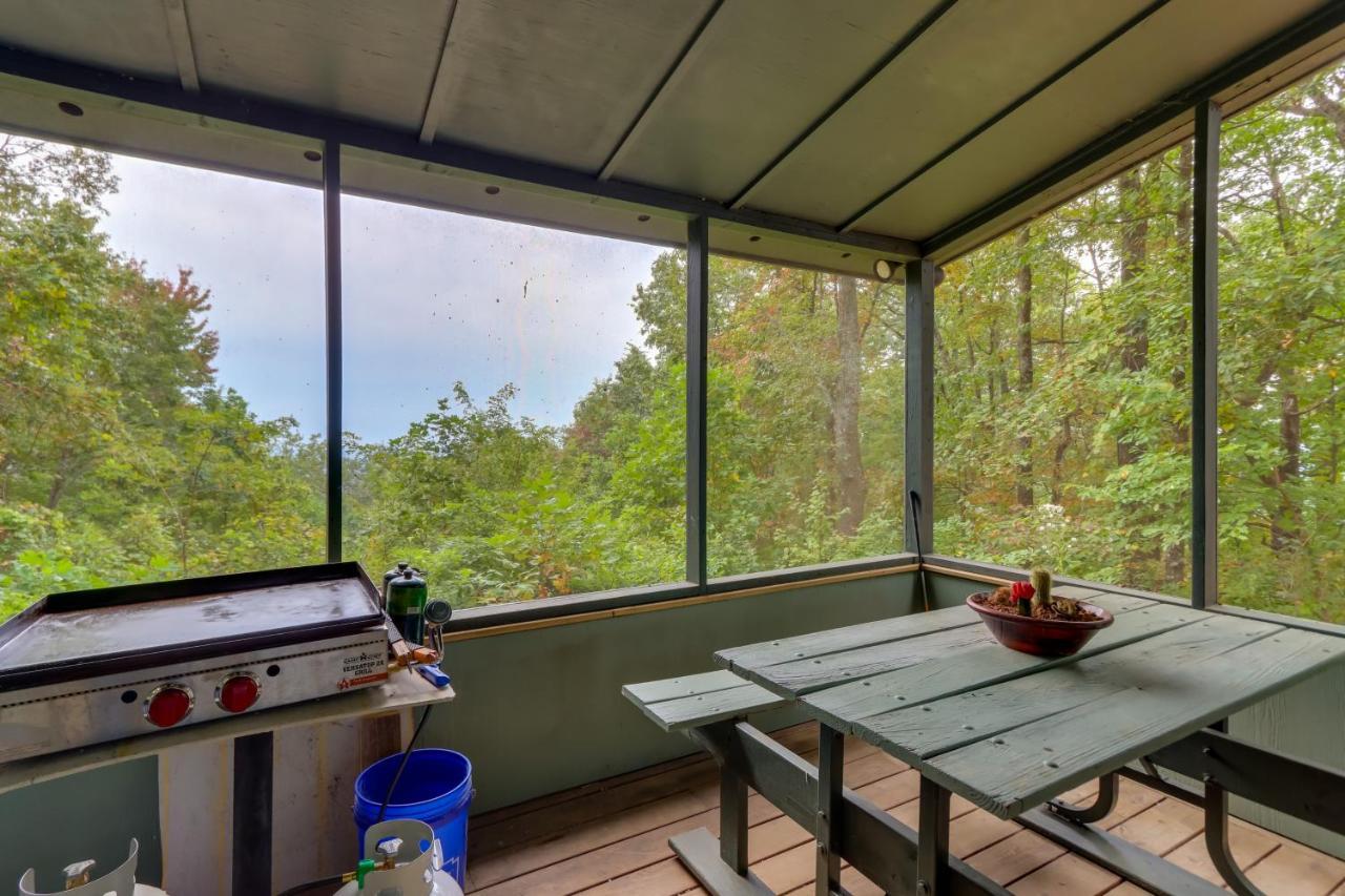 Mountaintop Ellijay Cabin With Private Hot Tub Exterior photo